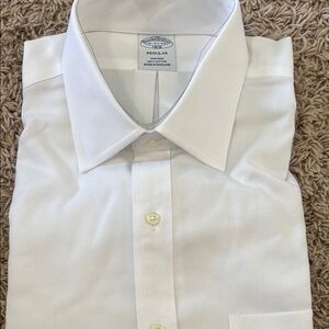 Brooks Men's White Dress Shirt. Never worn, NWT. 16 1/2 34/35